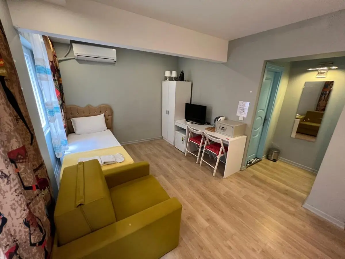Rodin Hostel