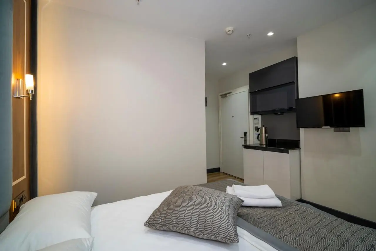 Rusel Park Residence