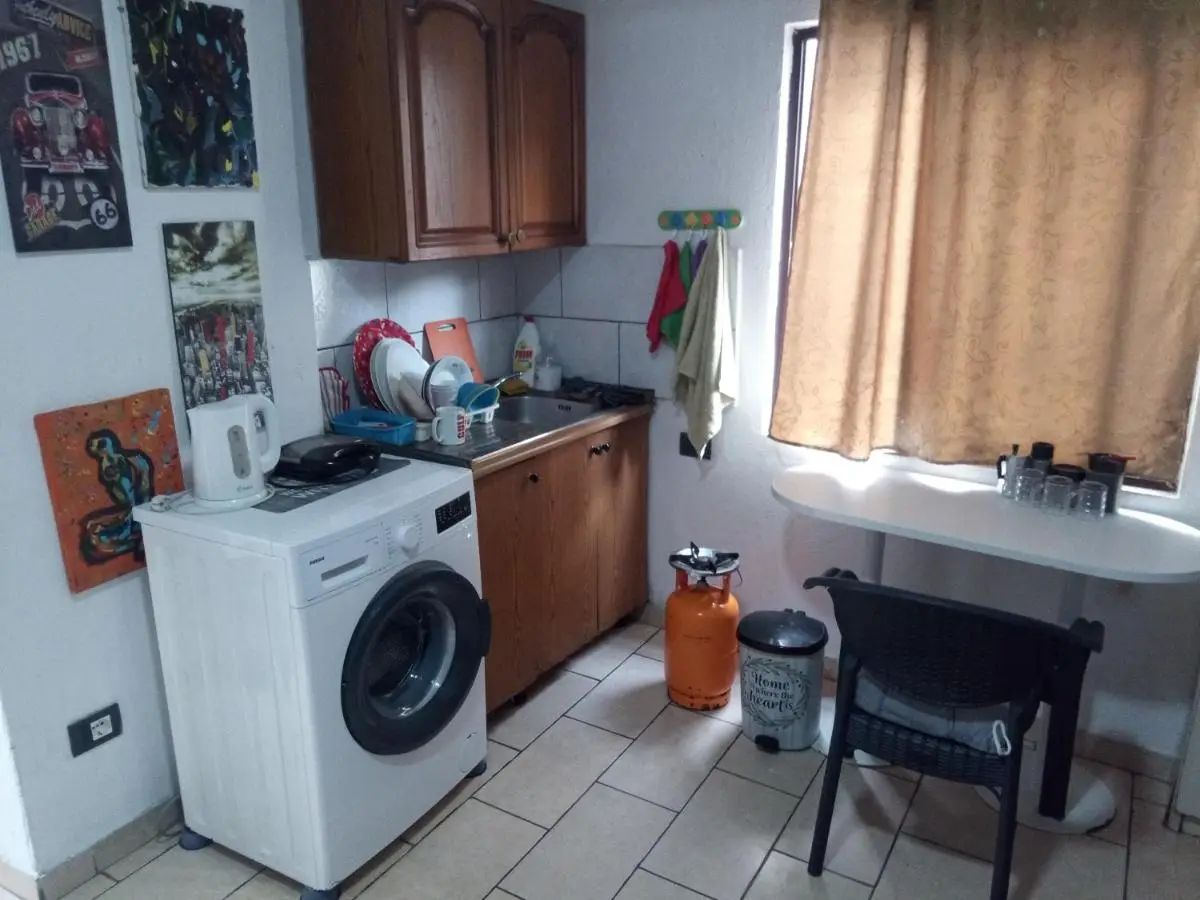 Private Flat In House 17
