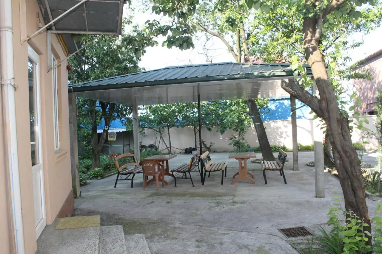 Iren Apartment