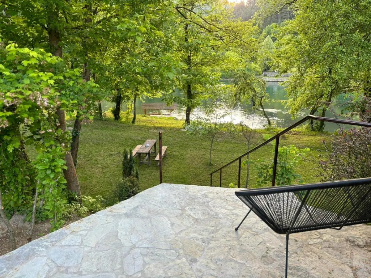 EMRAH RIVER UNA