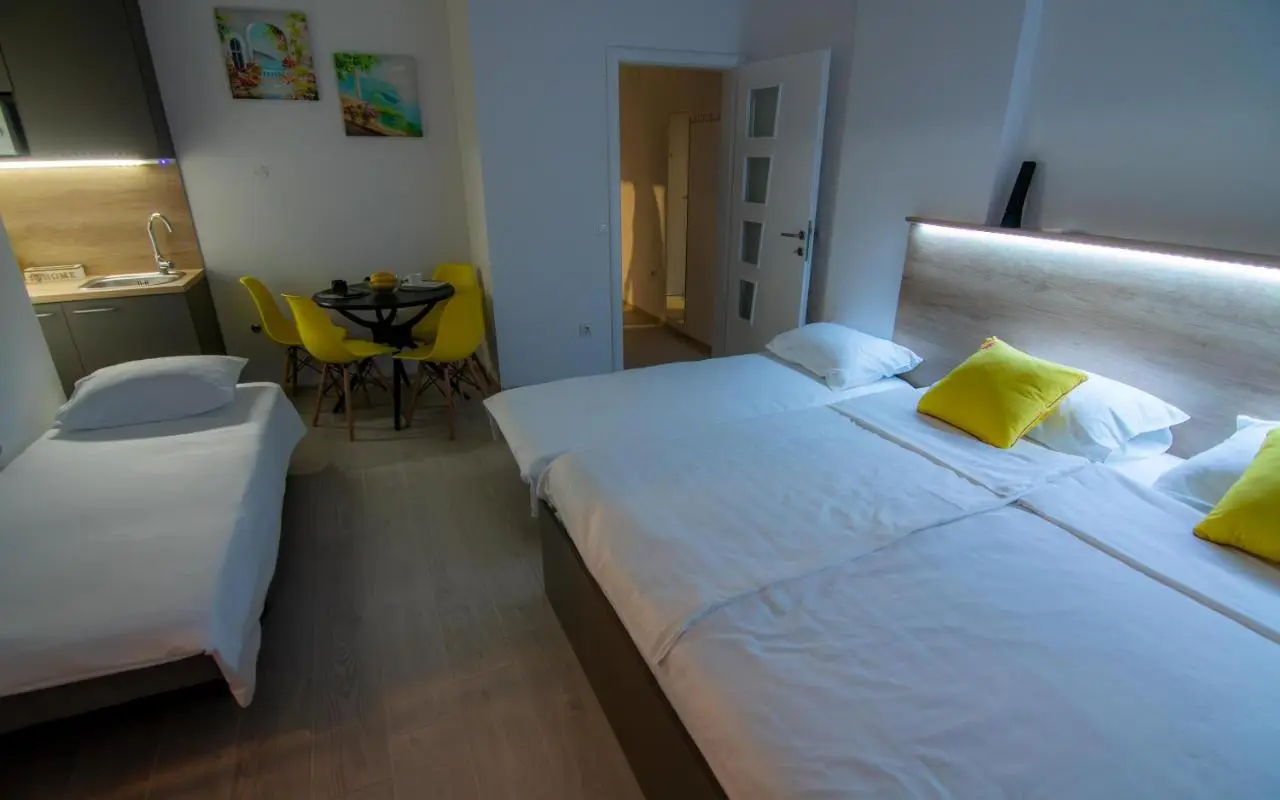 Studio Apartment Mia - free parking