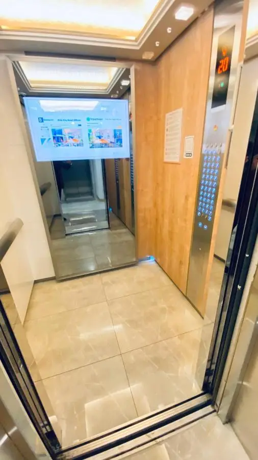 Apartments Orbi City u MariNika