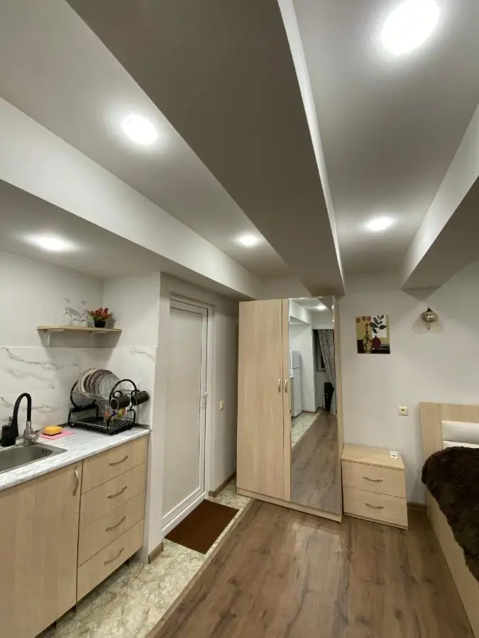 Rusudana's house