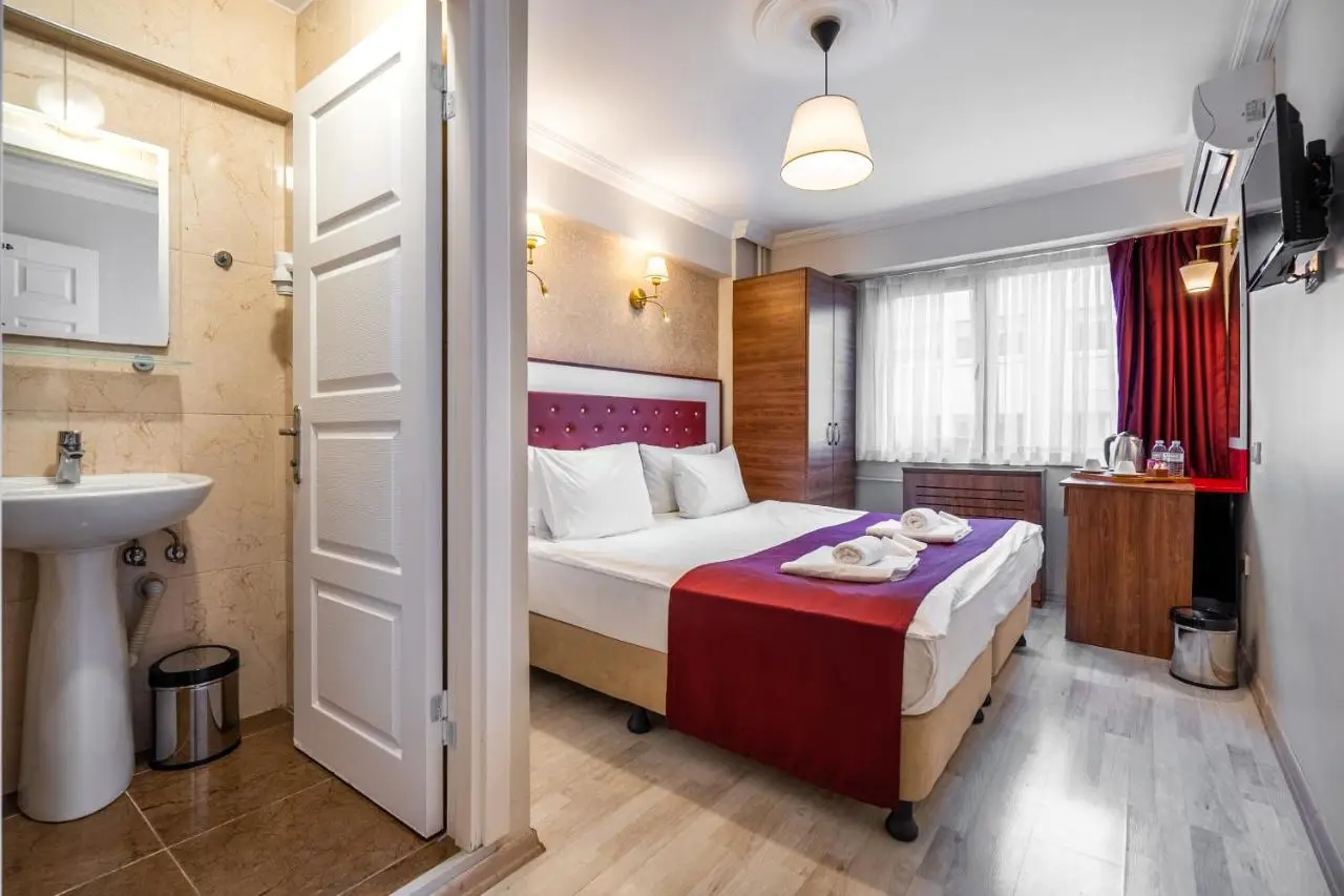 Cihangir Palace Hotel