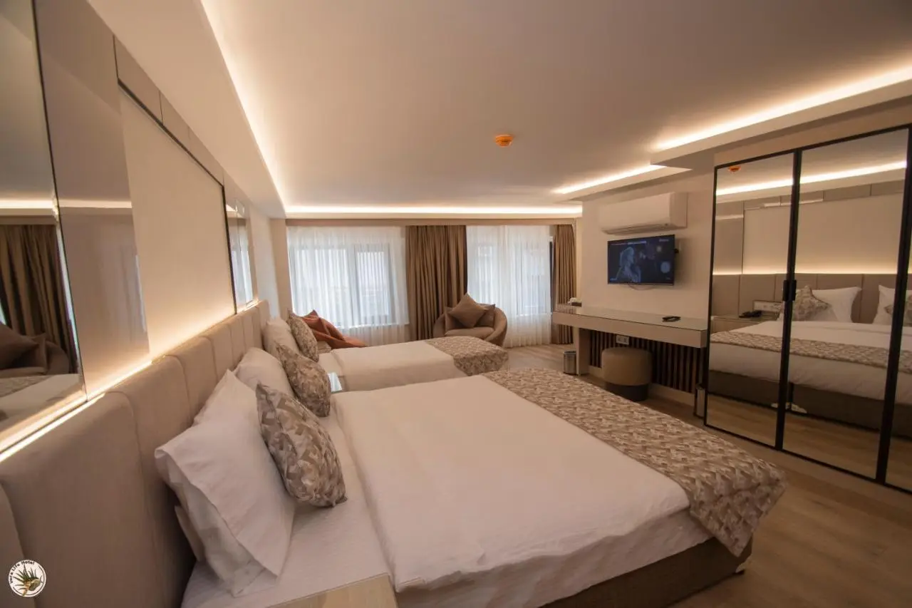Vera Life Hotel