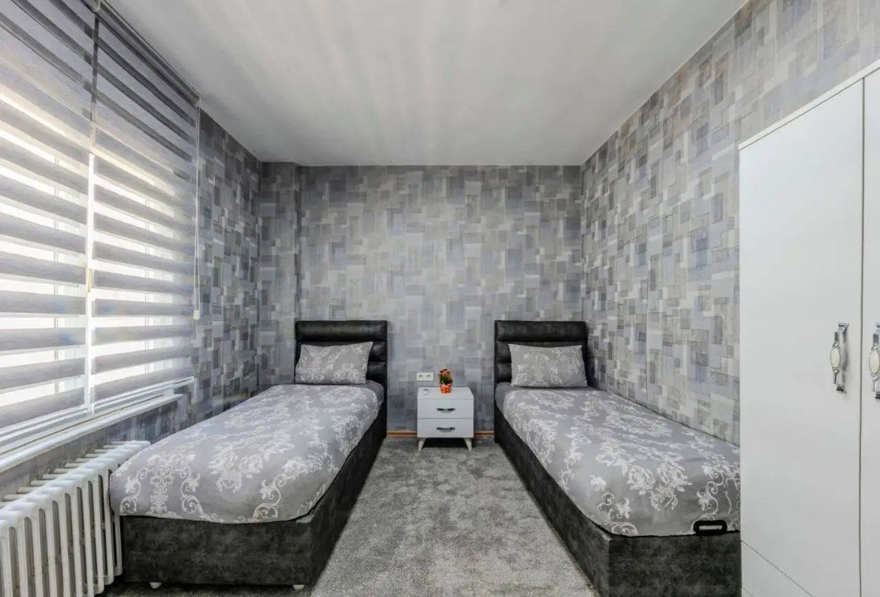 Palas Apartments
