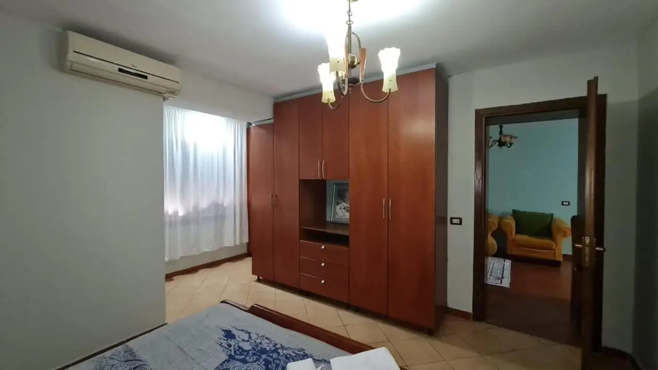 Calmly, spacious apartment next to USA embassy