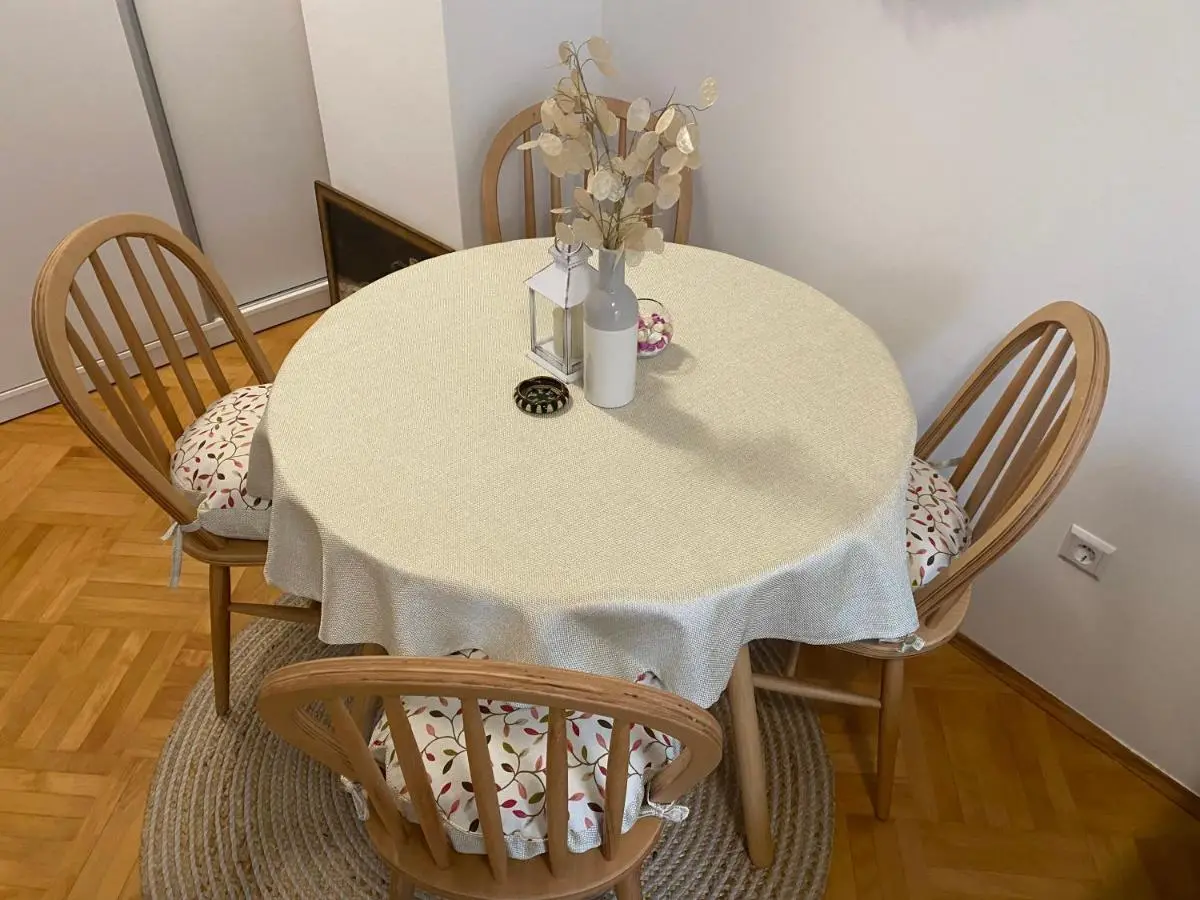 Apartment 11 - Great location, quiet but near the center