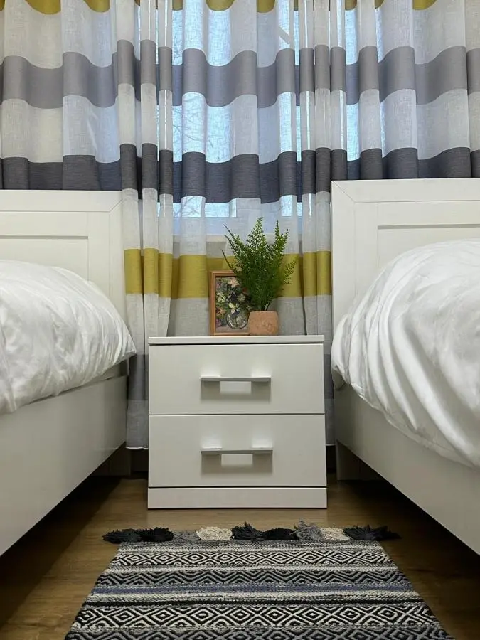 Kelly's Cozy Hideaway - Central Tirana