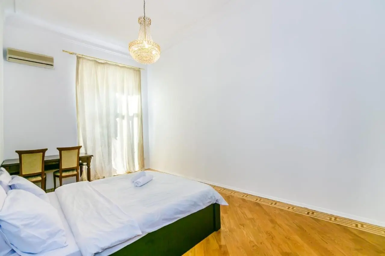 White Apartment In The Nizami Street