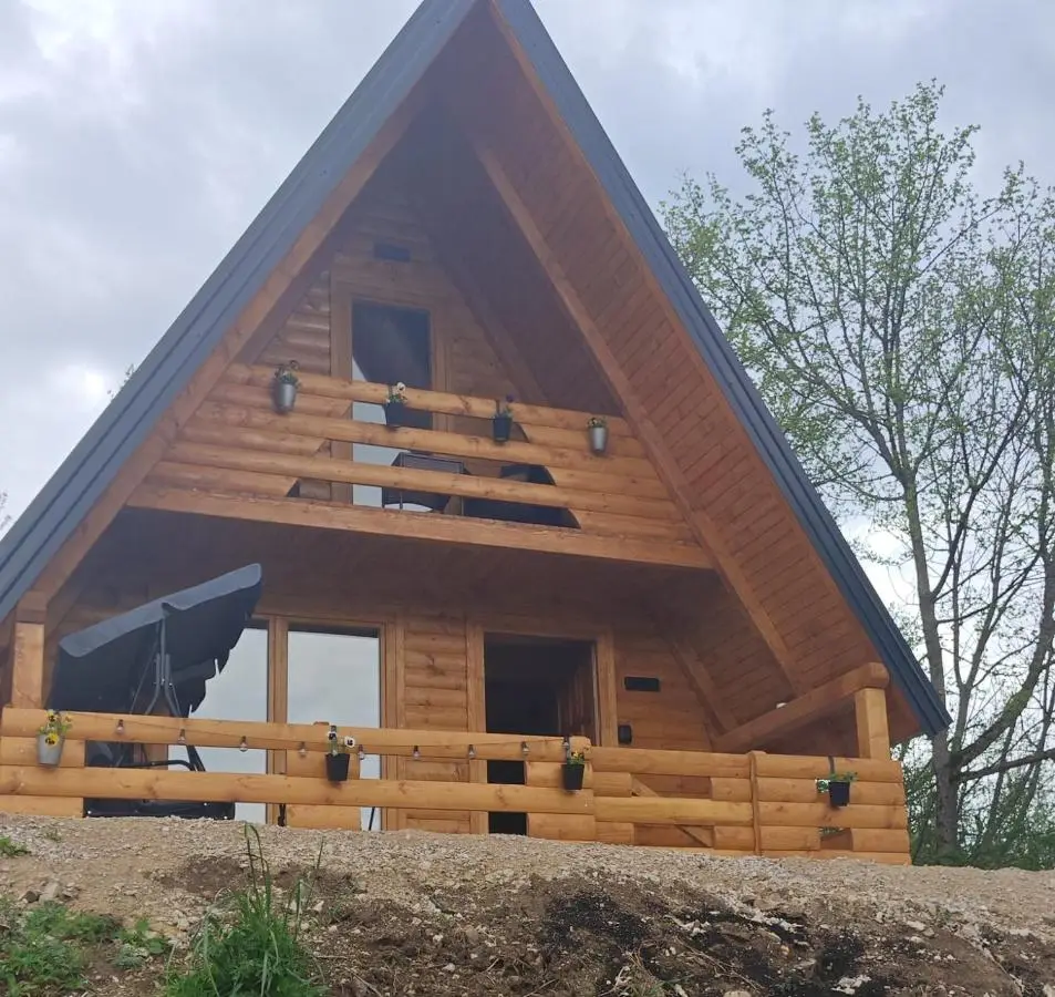 Cottage MIRNI RAJ