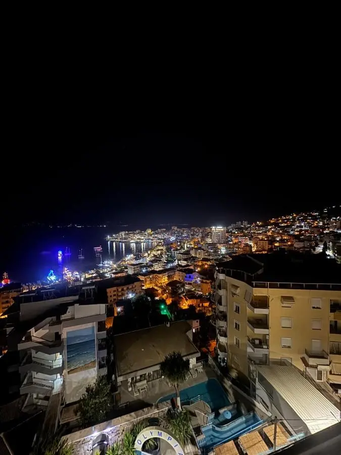 Xhulio Apartments