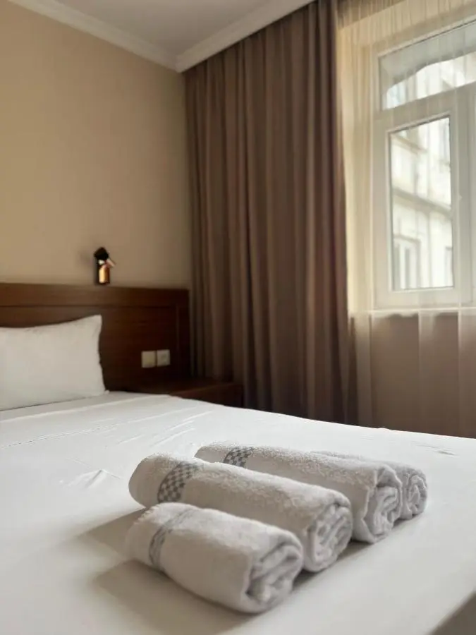 HOTEL L - Bakuri