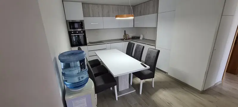 Apartment, 4BDR, shared pool