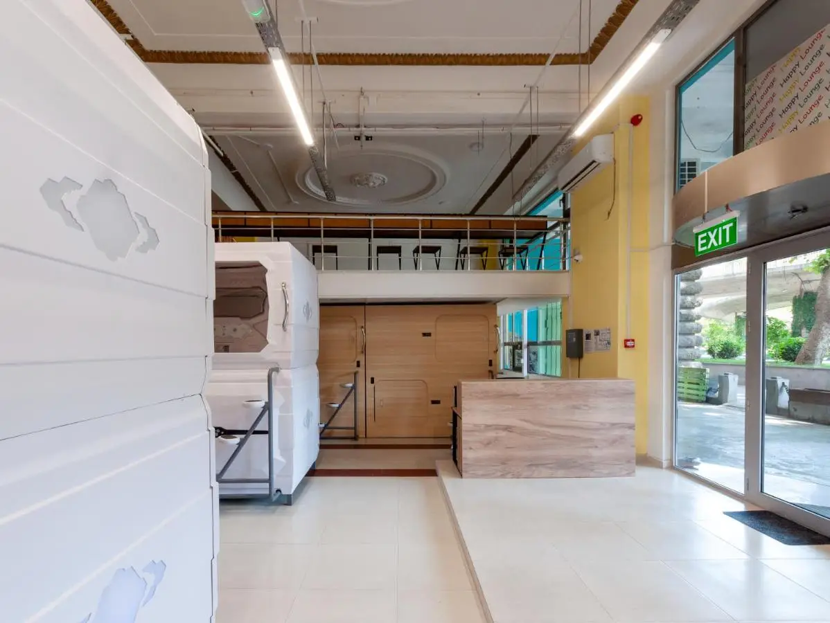 Capsule Hotel Happy lounge