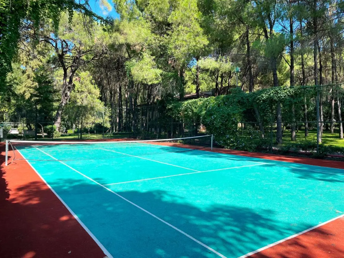 Champion Holiday Village