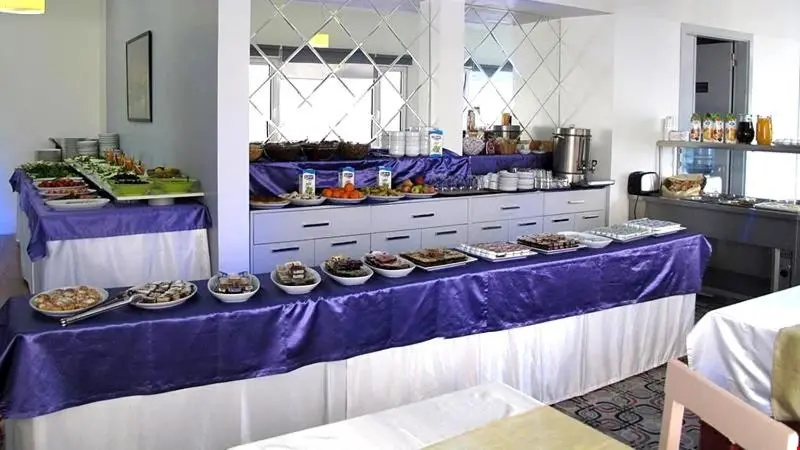 Arya Hotel