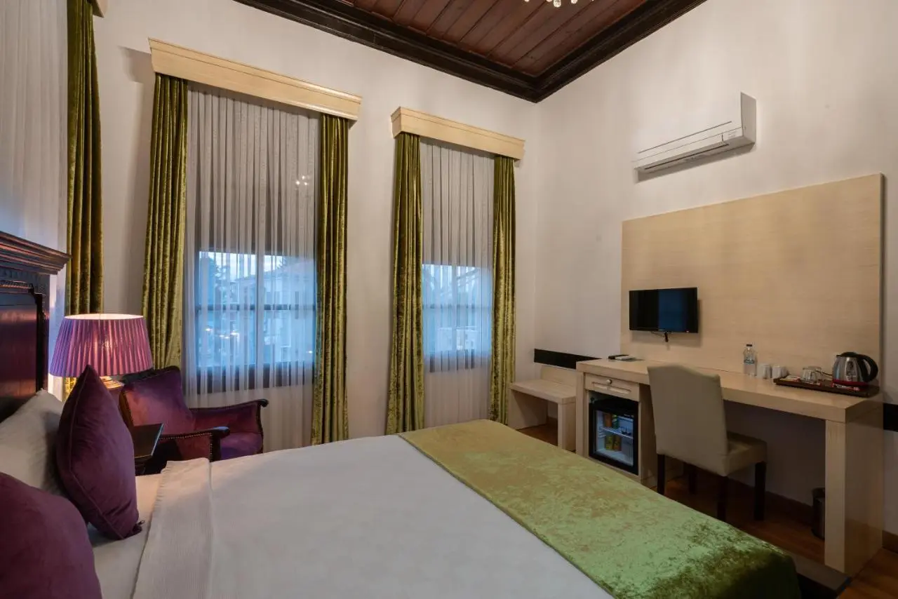 Cedrus Hotel