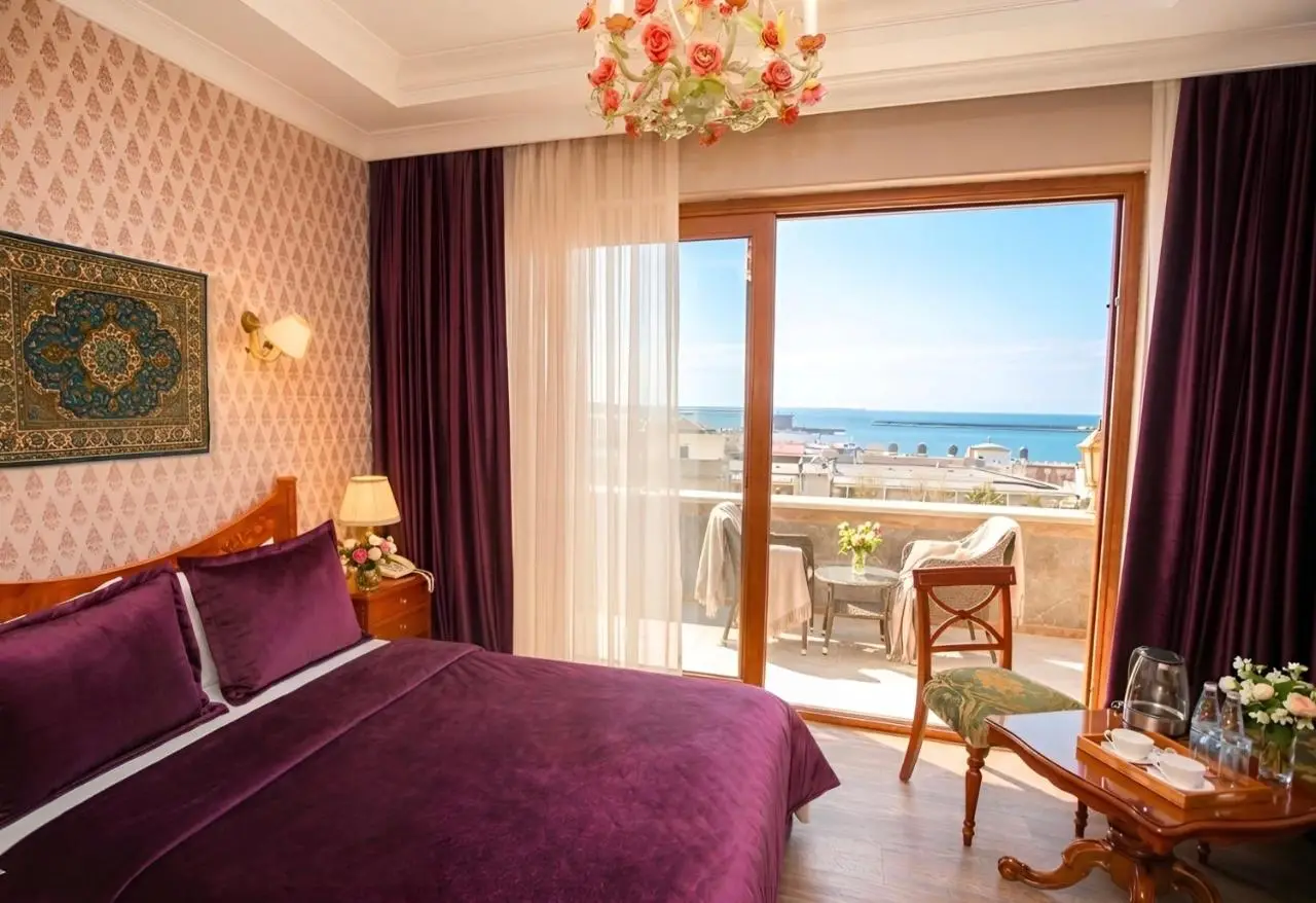 West inn Luxury Baku