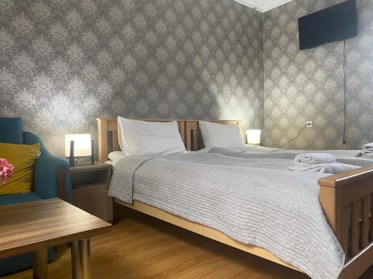 Hillside Guesthouse
