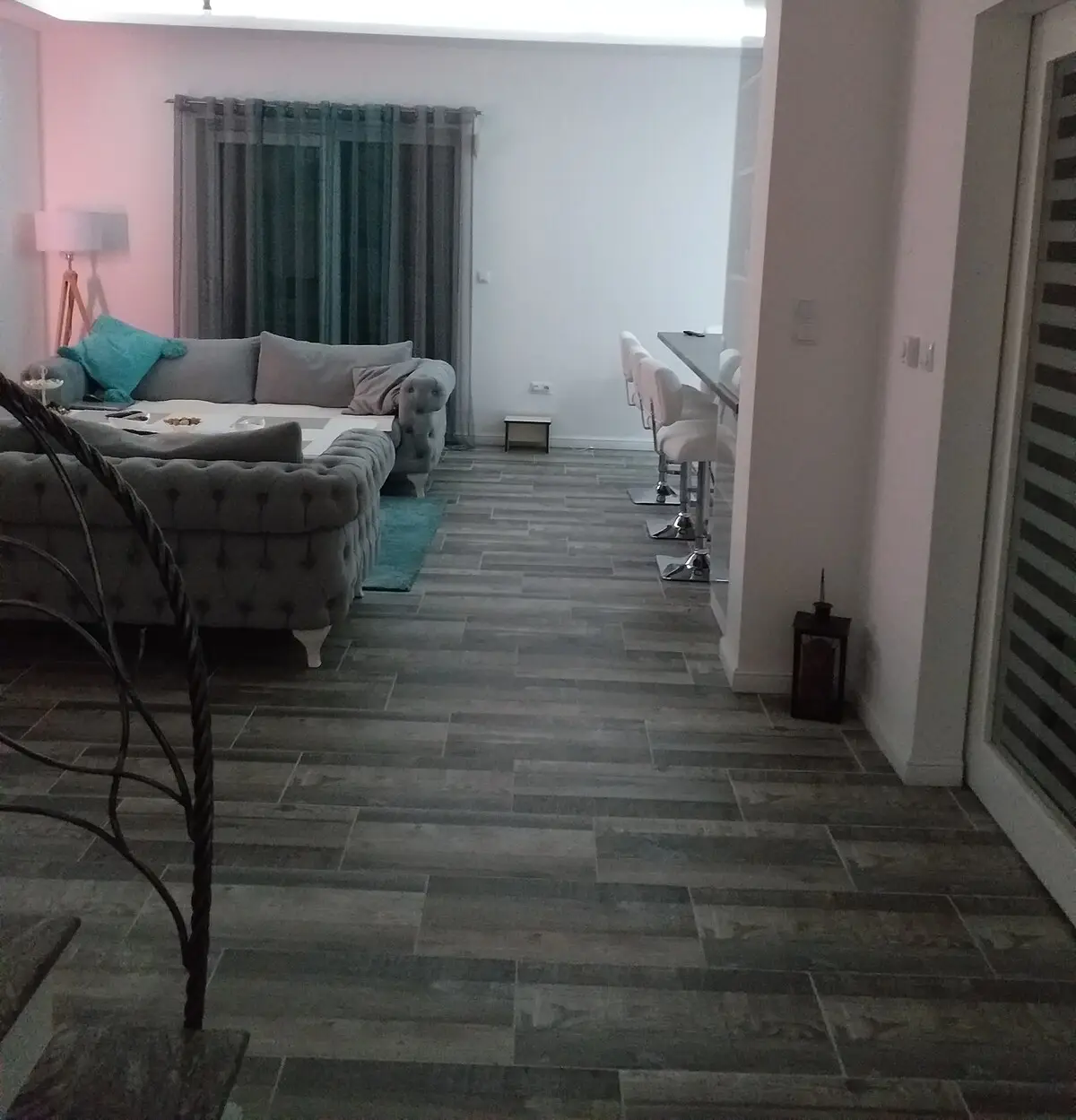 Riverside Plaza Villa