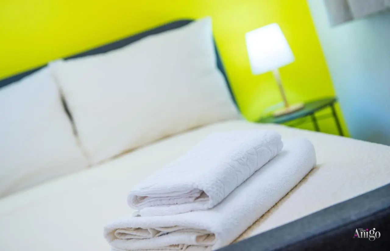 Apartment Dreaming In Color