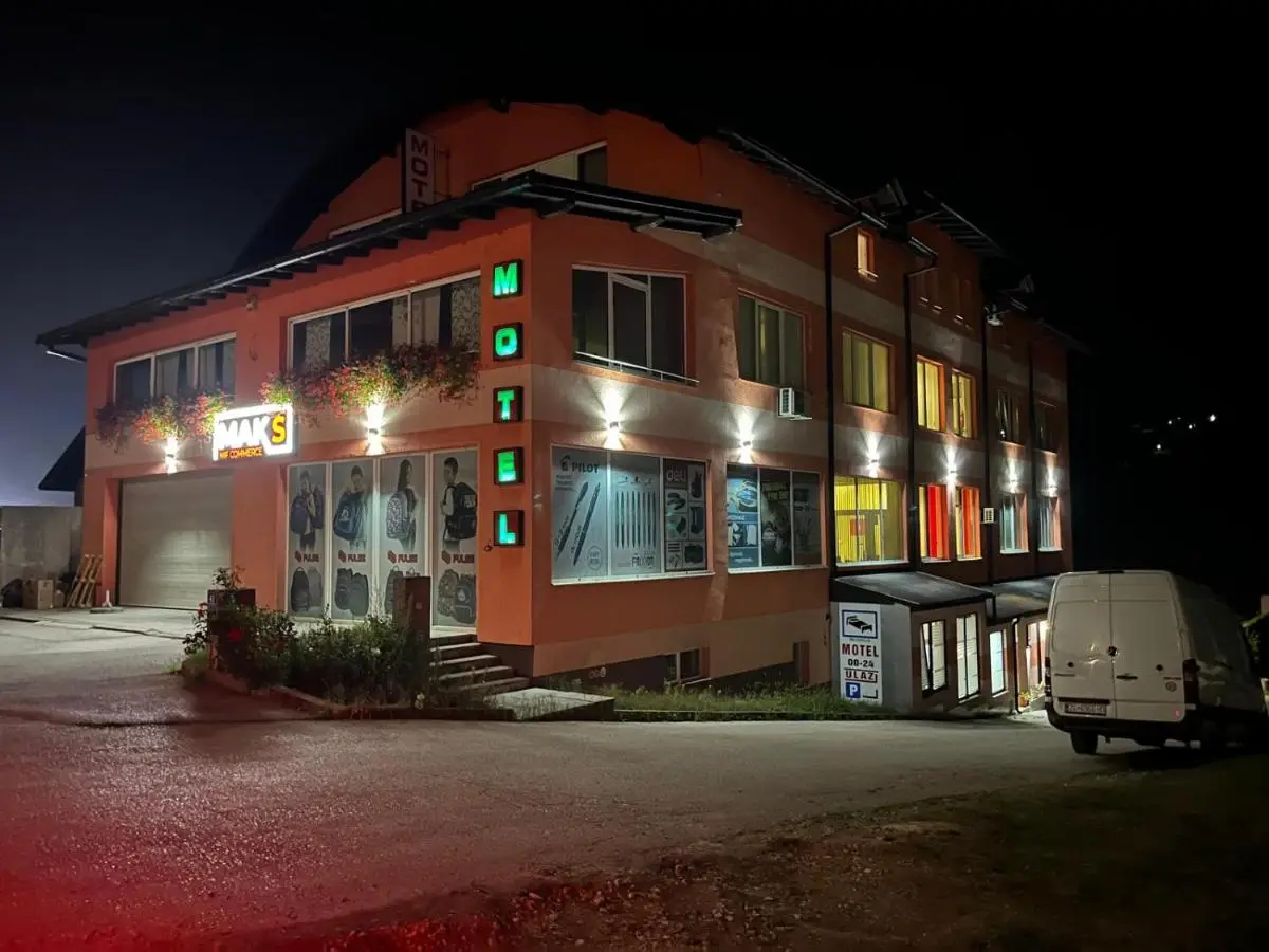 Motel Maks