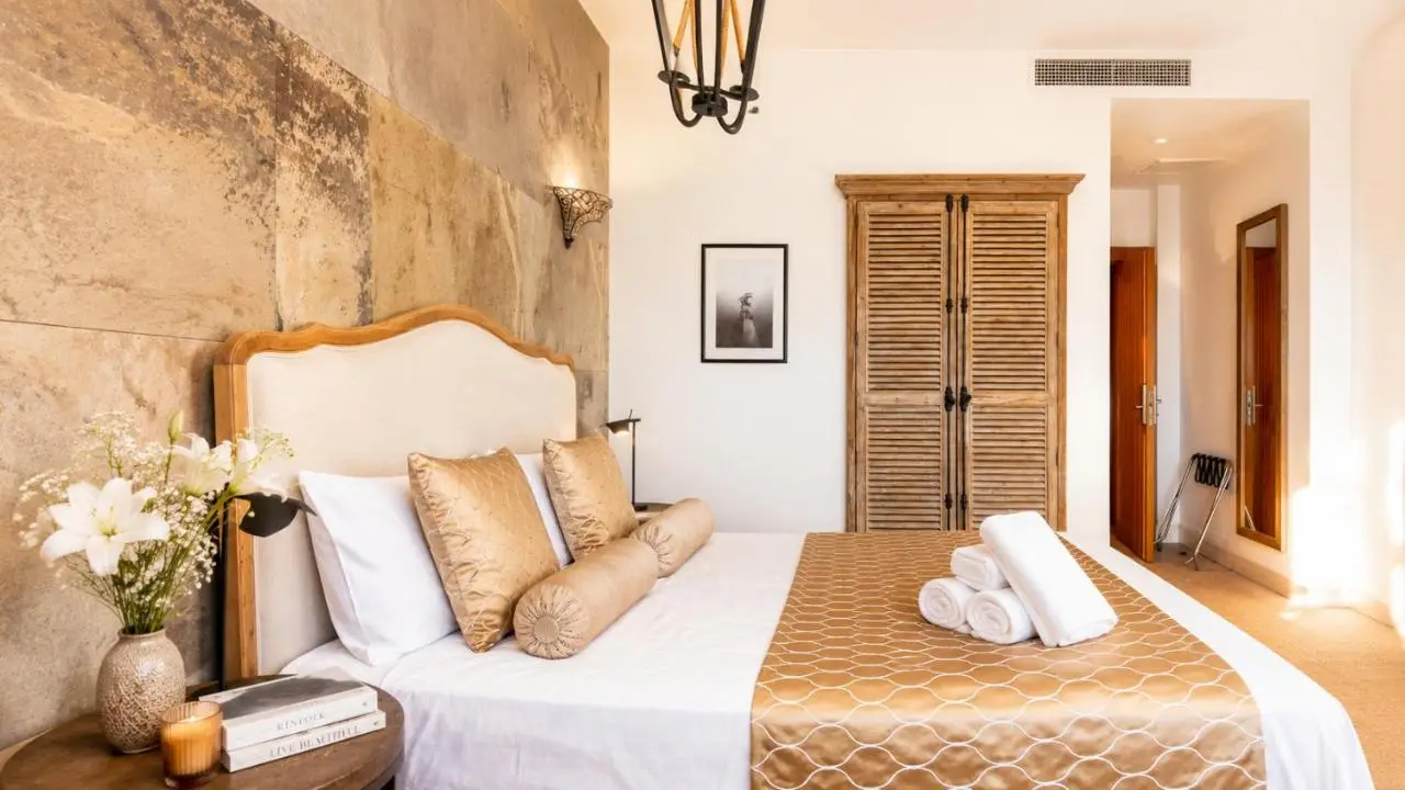 Shirvanshah Hotel
