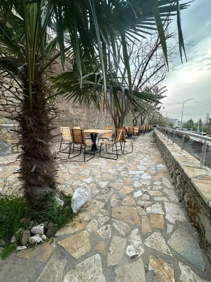 Hotel Yjet