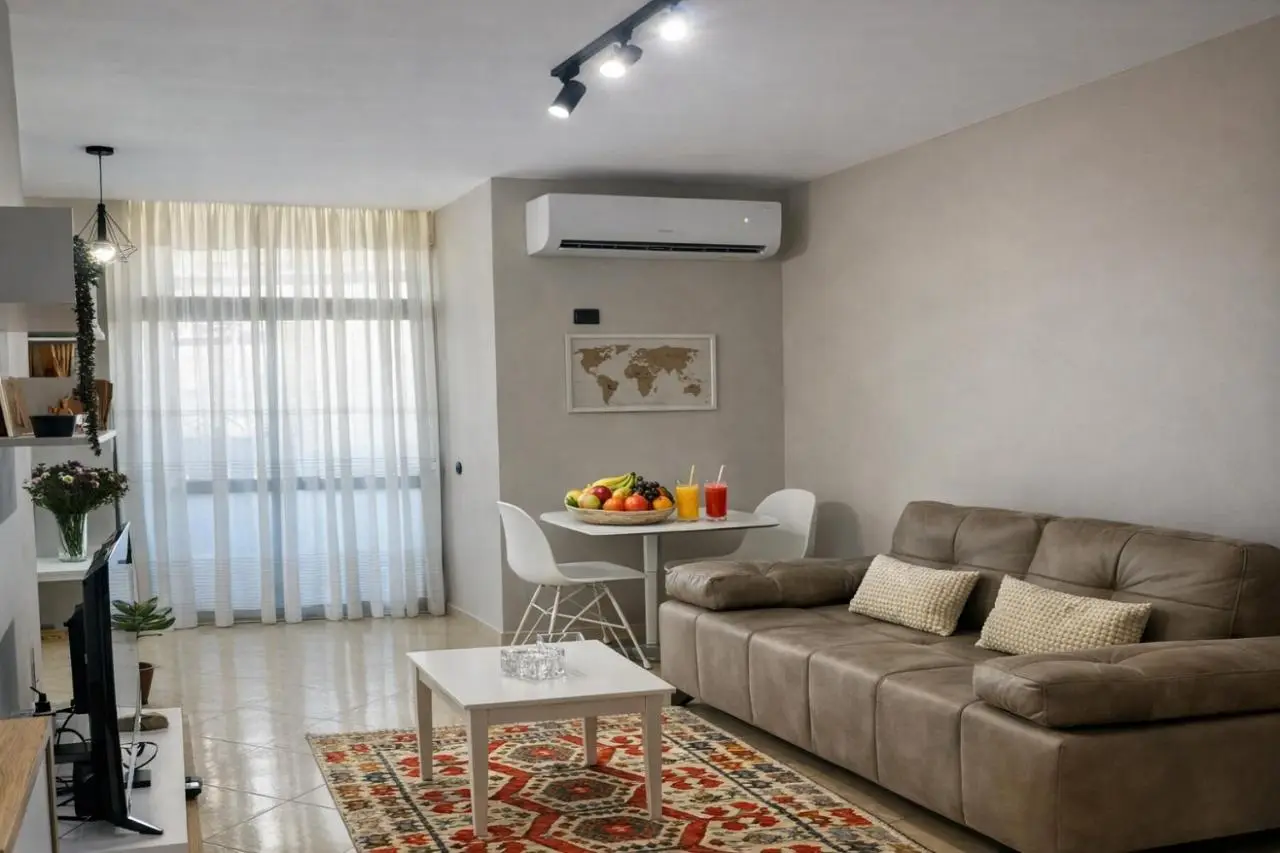 Urban Pazar Tirana