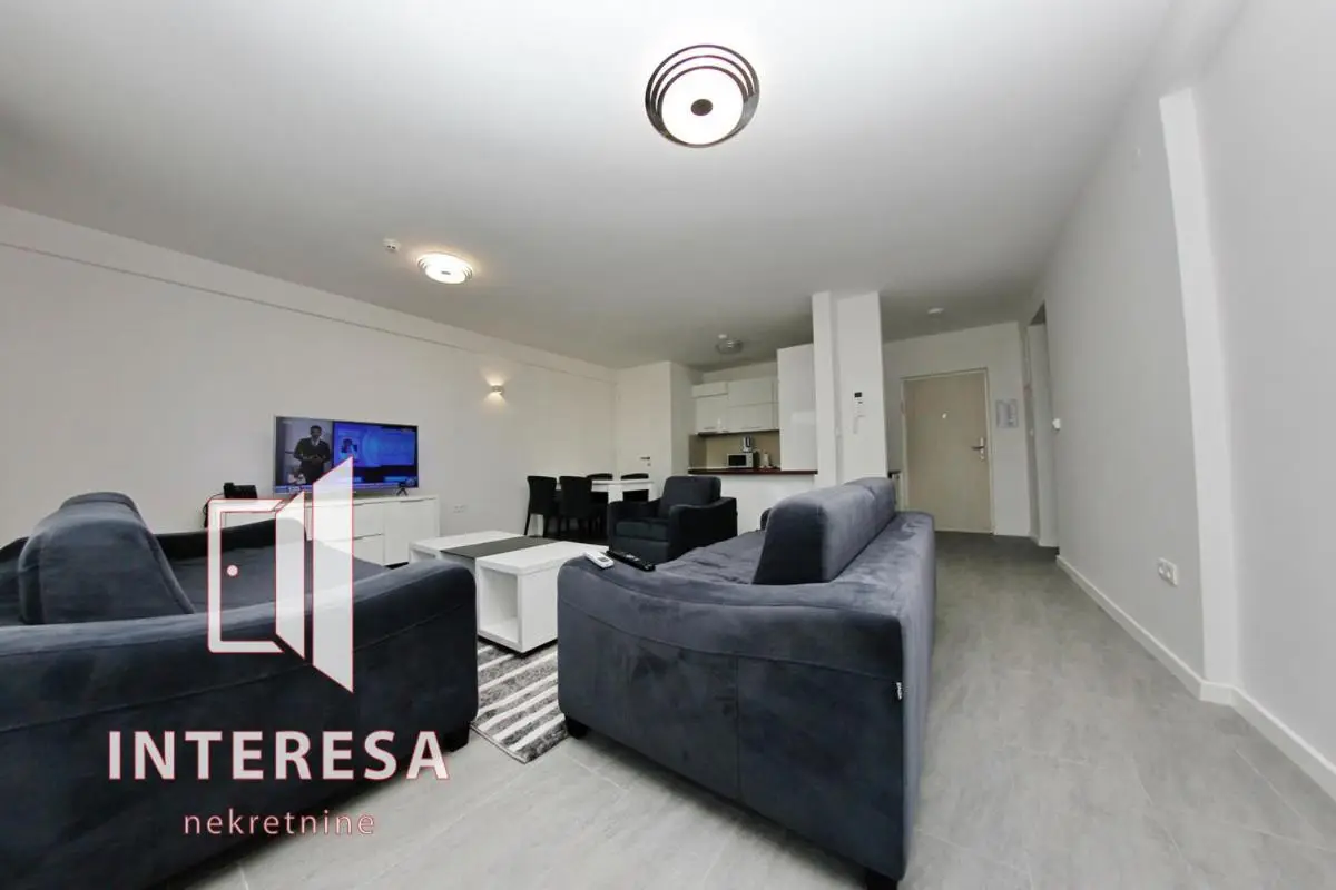 Panamera Apartments PRIVATE