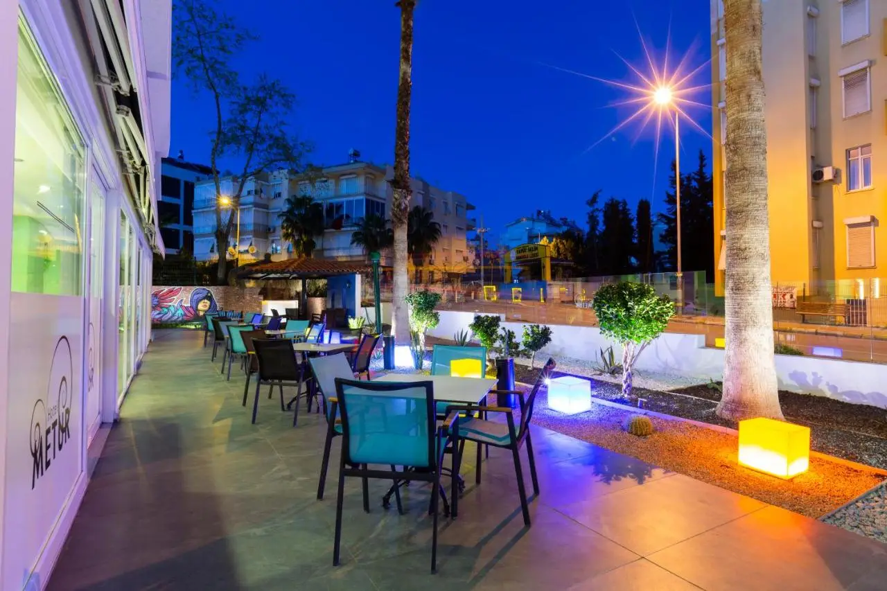 Mene City Hotel