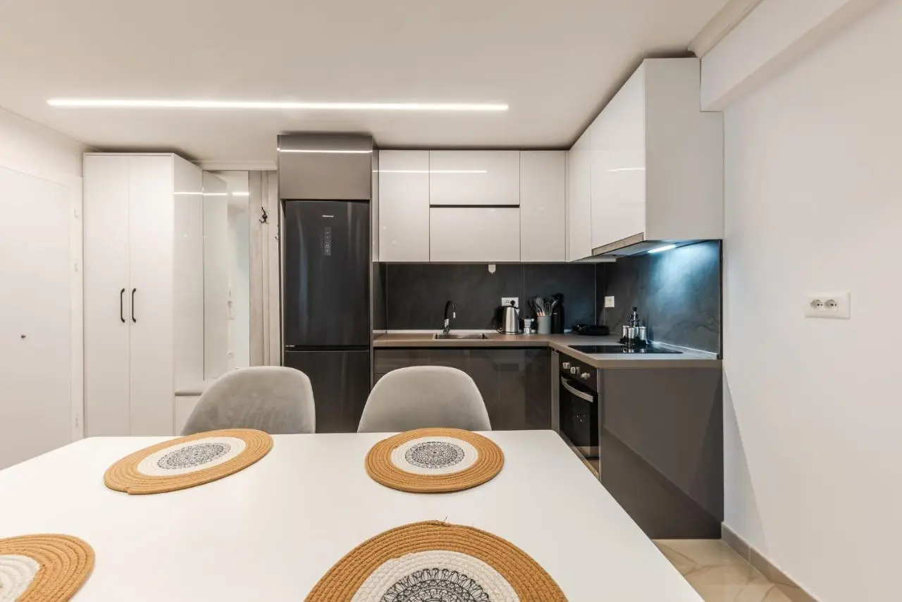 Mumba Apartments by Kondo Stays