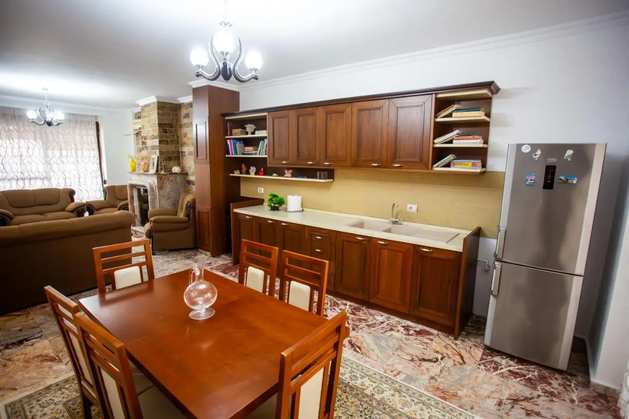 Klevi Apartment