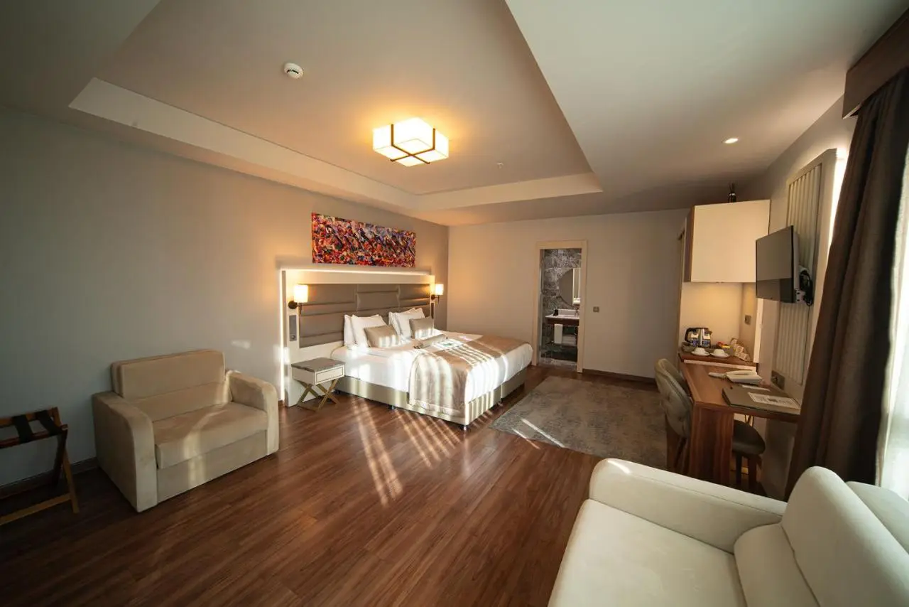 Golden Royal Hotel & SPA