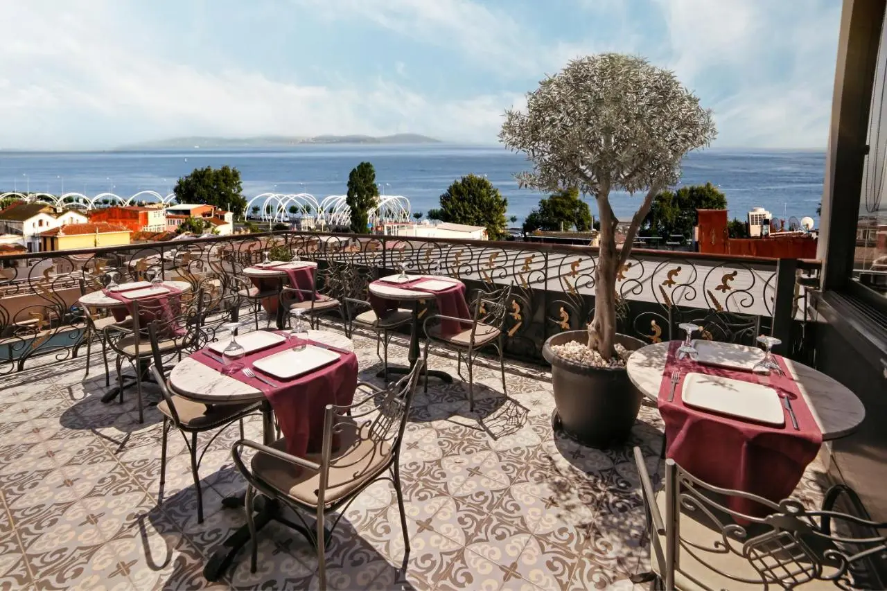 Skalion Hotel
