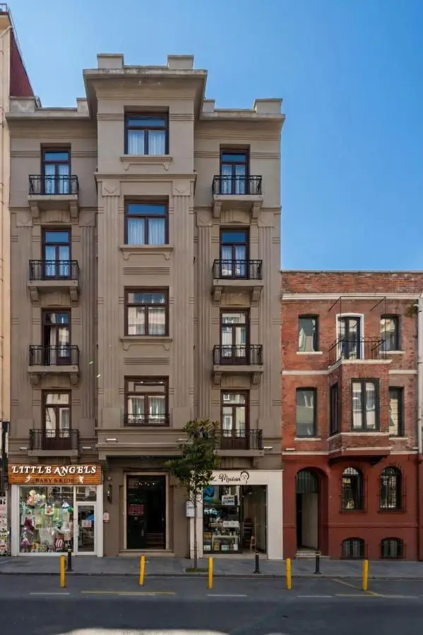 Monev Suites Hotel