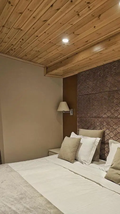 Hotel Queen
