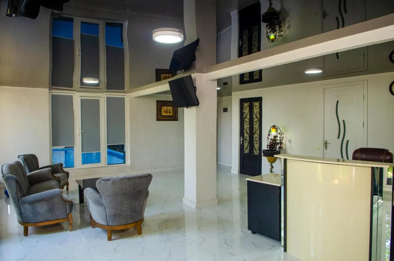 Hotel S.R