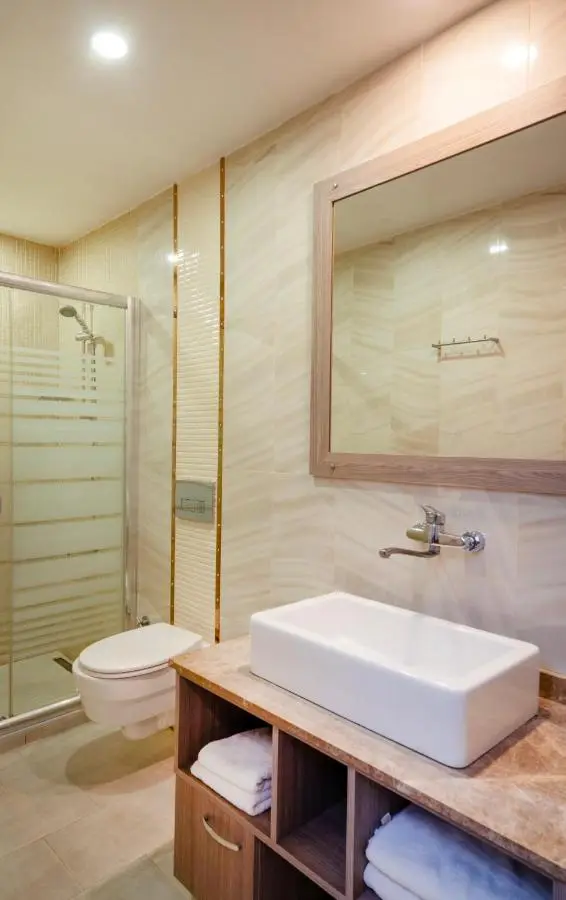 Orya Hotel