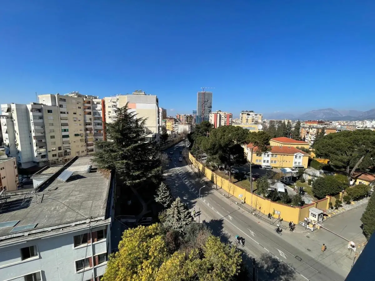 Queens Luxury Apartments Tirana