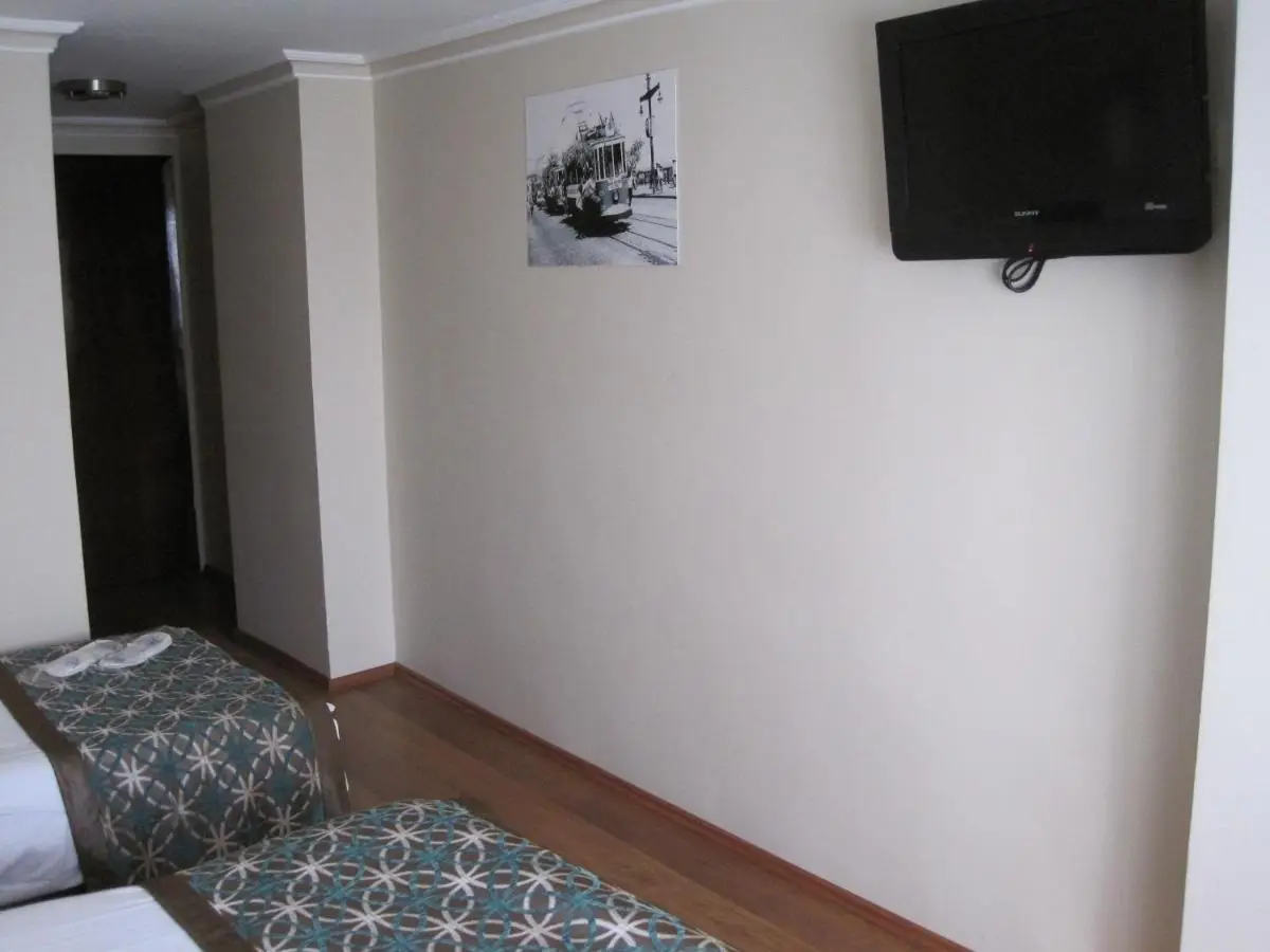 Avlonya Hotel