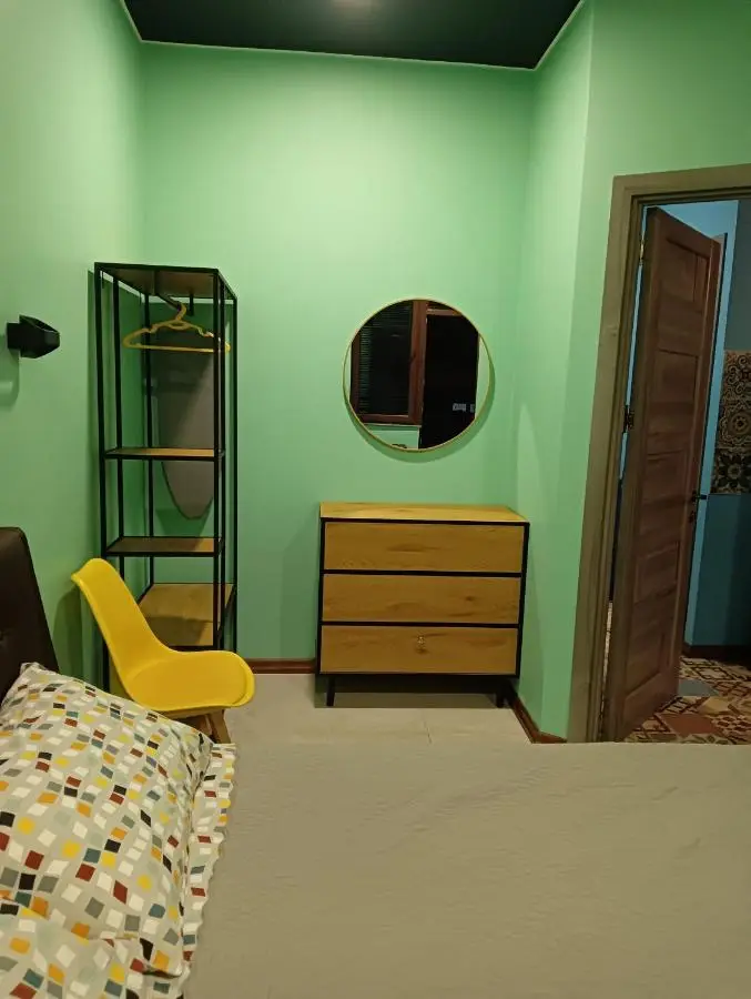 Barney's apartment