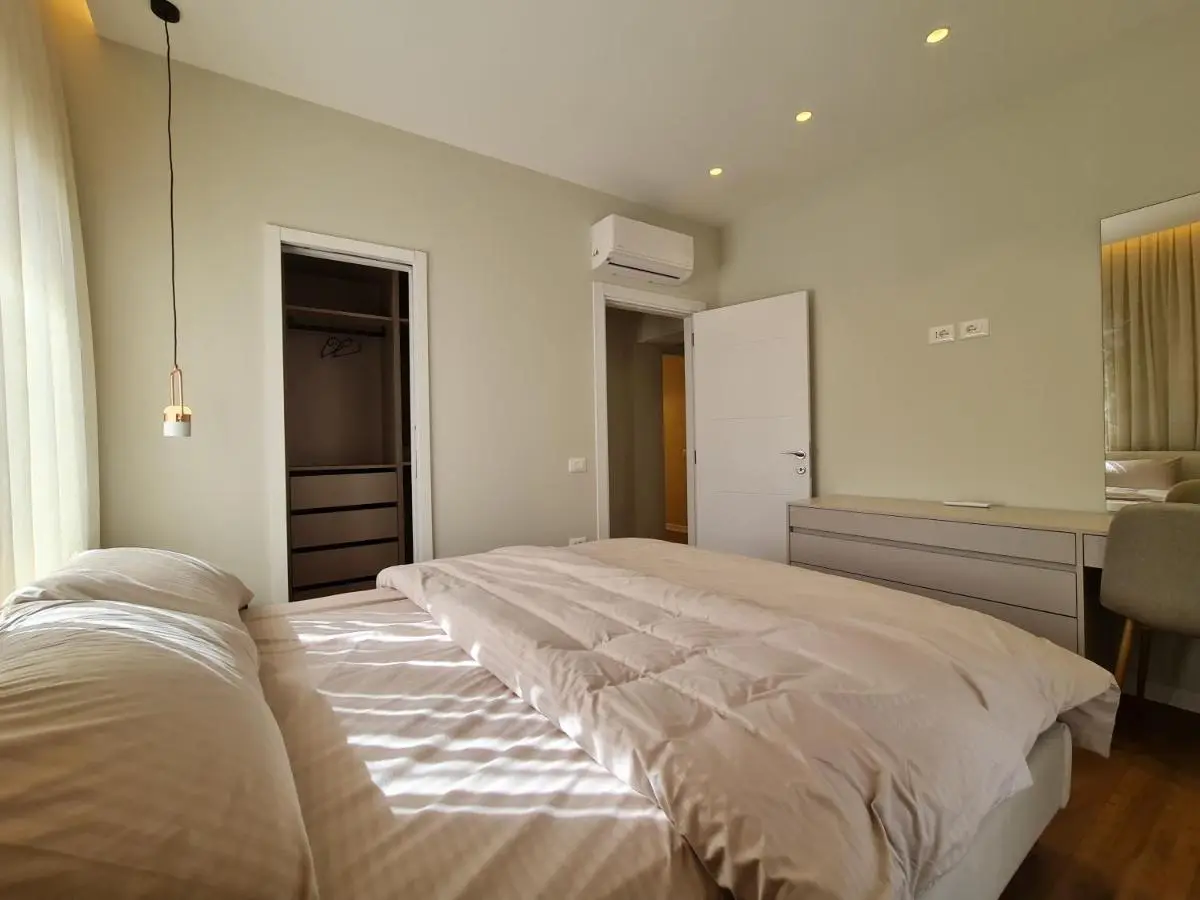 Adore - Modern Apartment