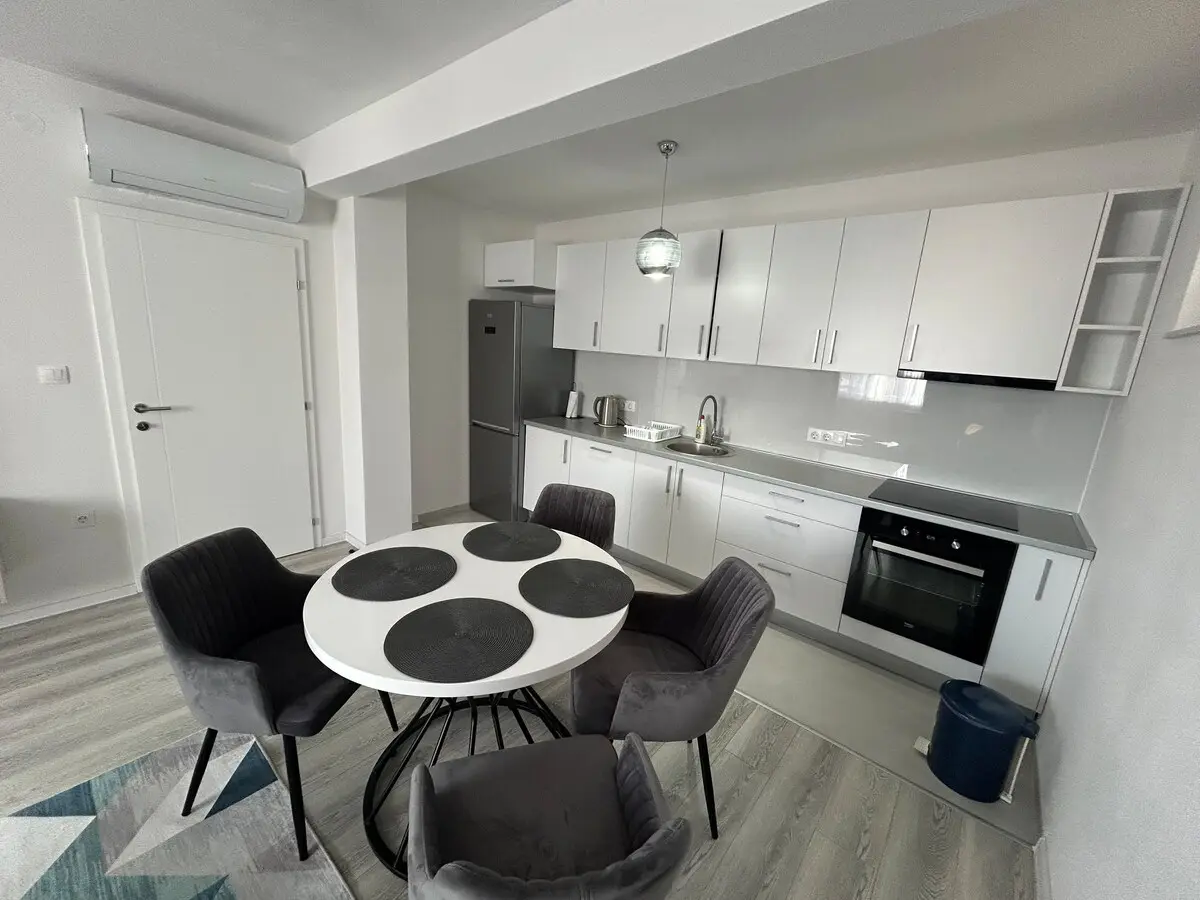 Apartment Sweet Holiday