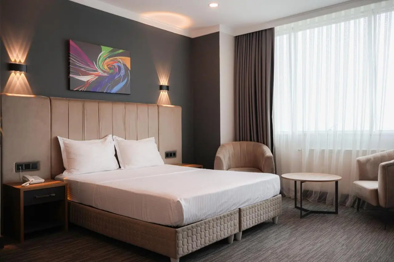 Home Plus Hotel