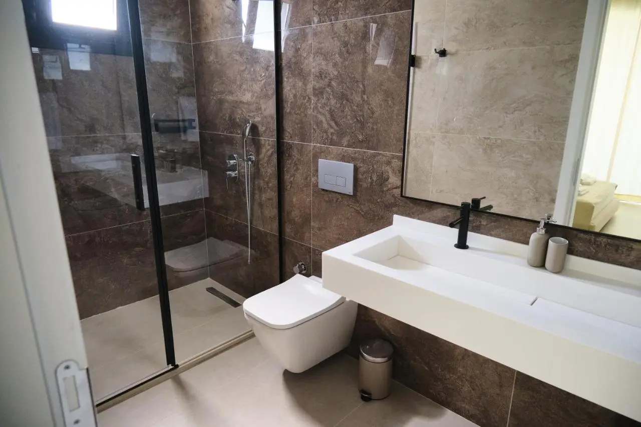 Ashta Nordic Suite