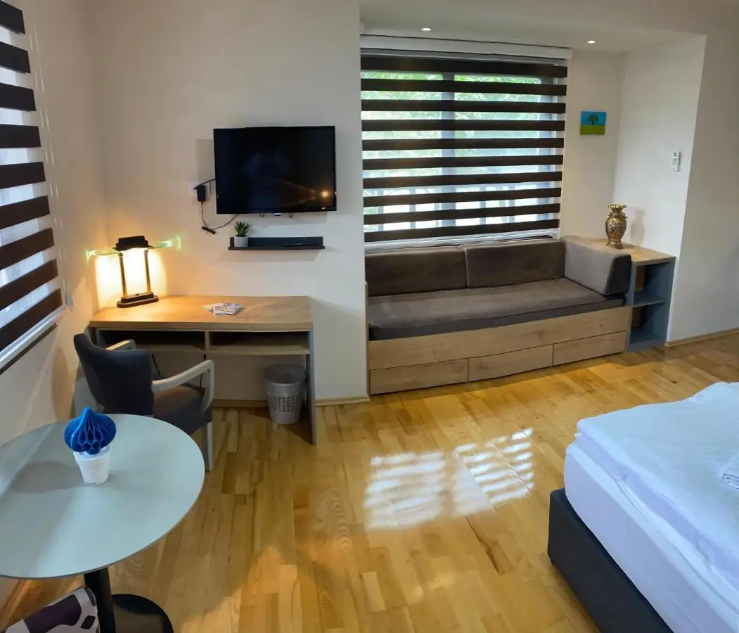 Apartment House Mael