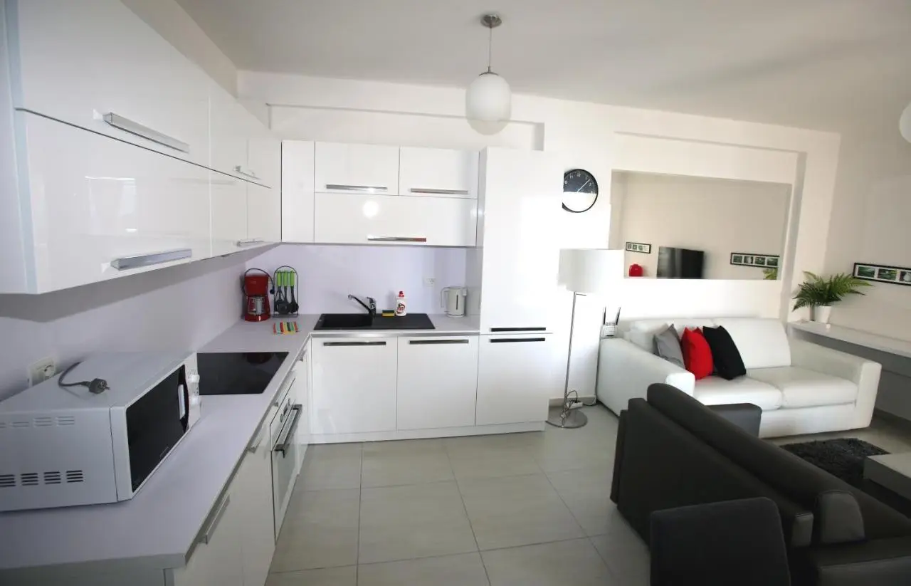 White Residence Luxury Apartments
